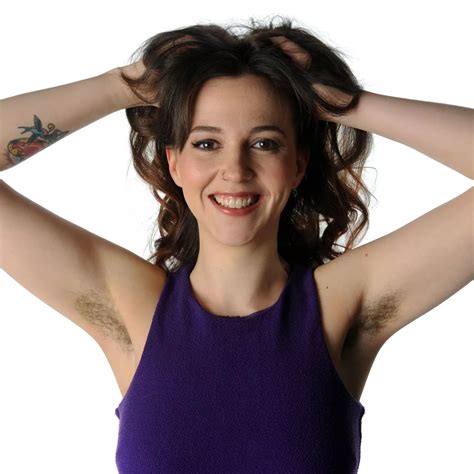 This Photo Series Shows Women With Armpit Hair Like Never。